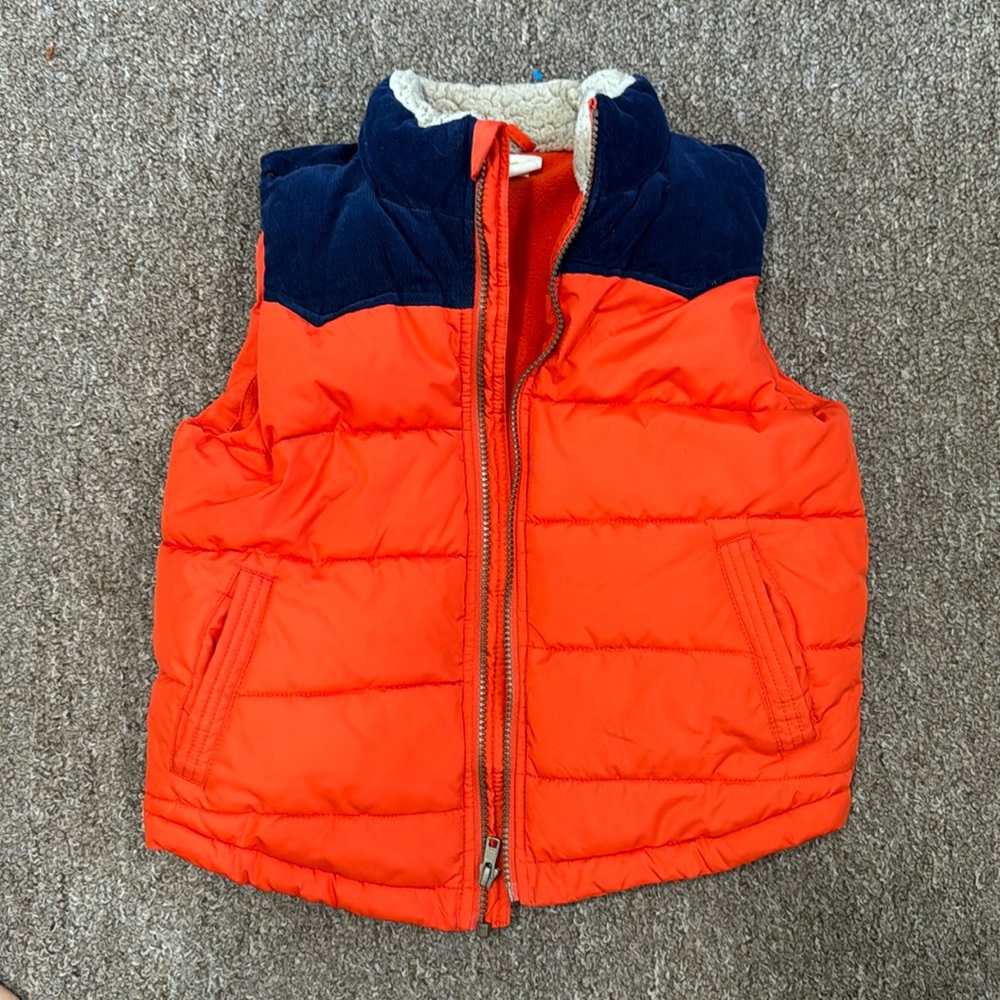 Crazy 8 puffer vest